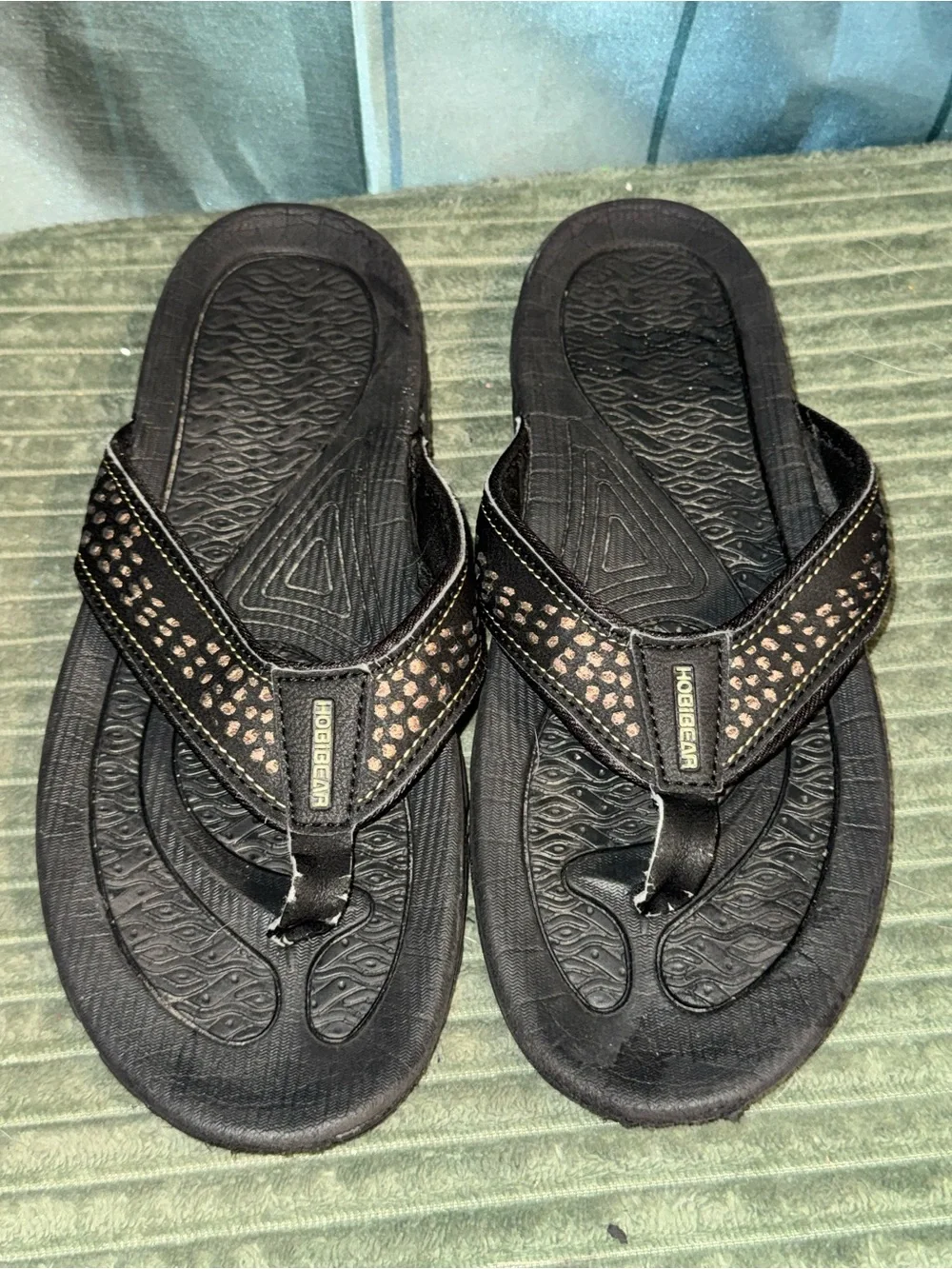 Horizon Men's Black Flip-Flop Sandals with Cushioned Footbed